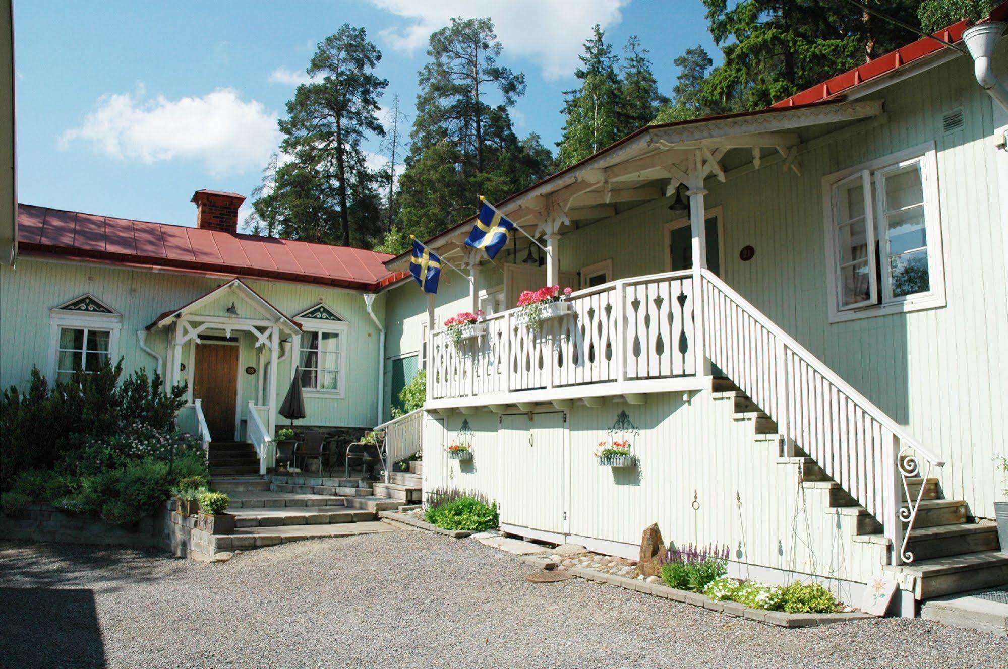 Hotell Torpa Pensionat - Sweden Hotels Södertälje Exteriér fotografie